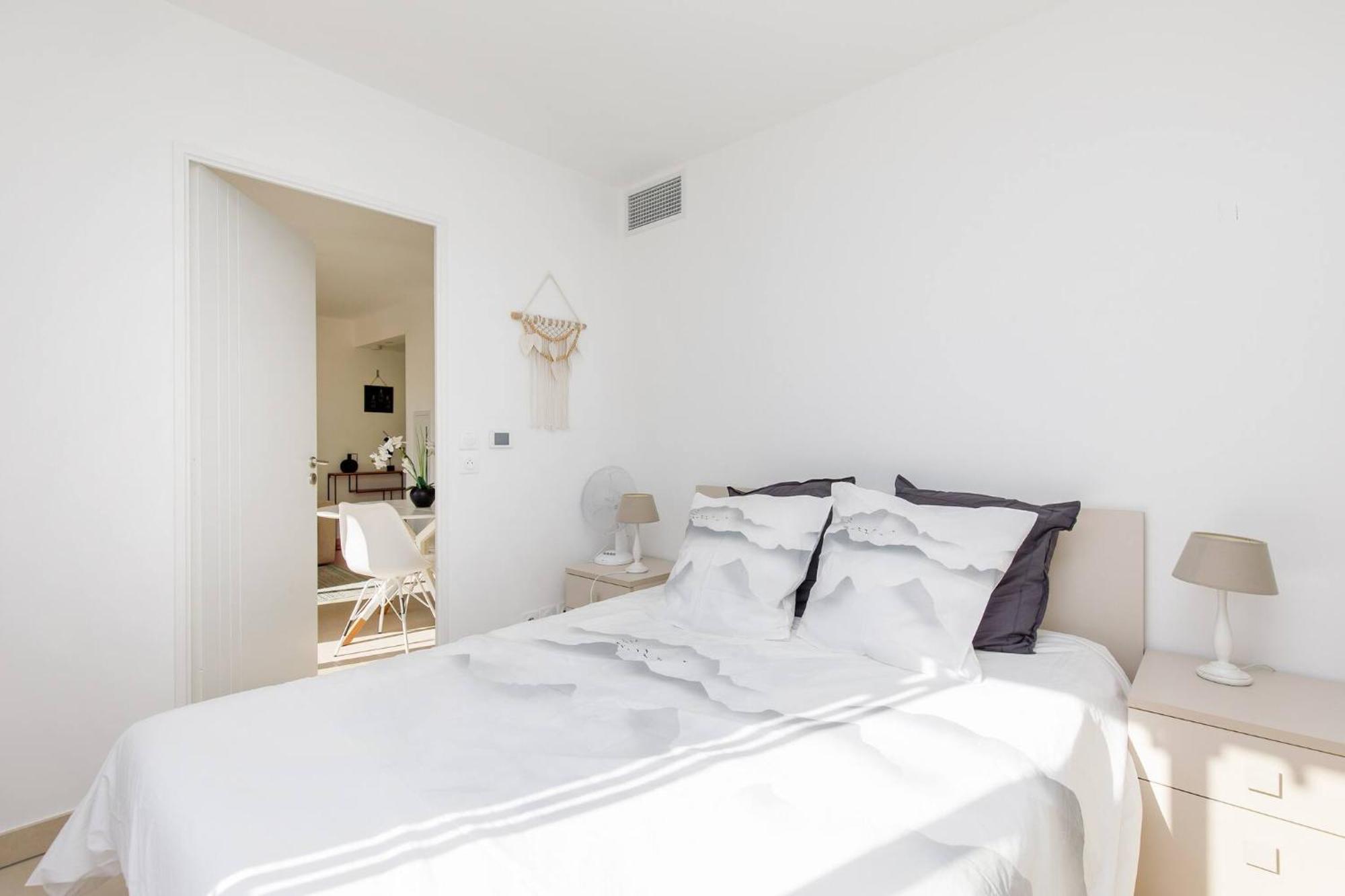 Calypso- Superbe Perle, Vieil Antibes, Wifi, Climatisation Appartement Antibes